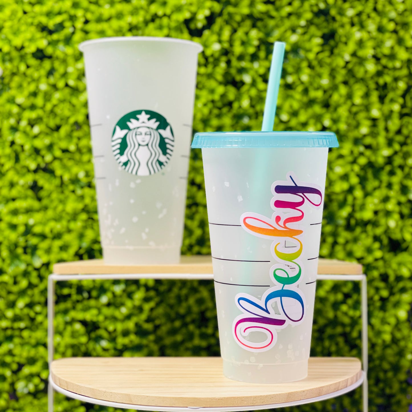 COLOR CHANGING CONFETTI CUP